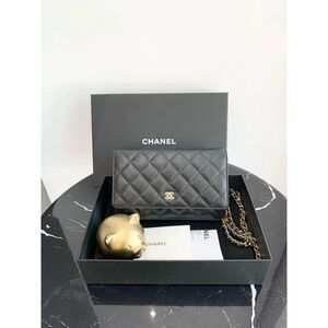 Chanel Women Pre-Loved Bag Brand New Condition